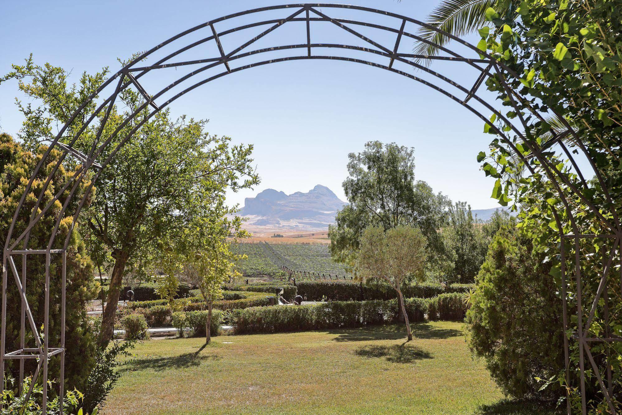 Agriturismo Tenute Pollara Roccamena Exteriör bild